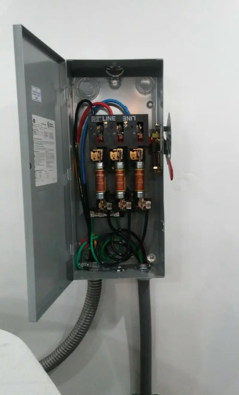 Three-phase disconnect switch installed for Electrical Wiring & Rewiring in Grove City
